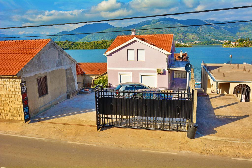 Apartments Bella Di Boka Tivat Exteriér fotografie