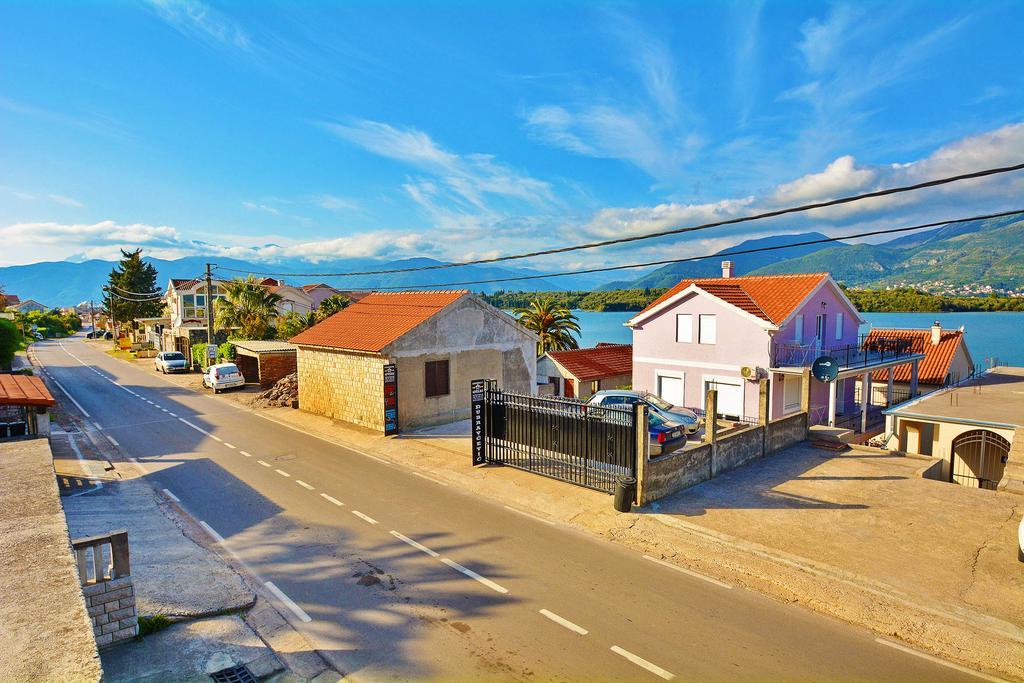 Apartments Bella Di Boka Tivat Exteriér fotografie