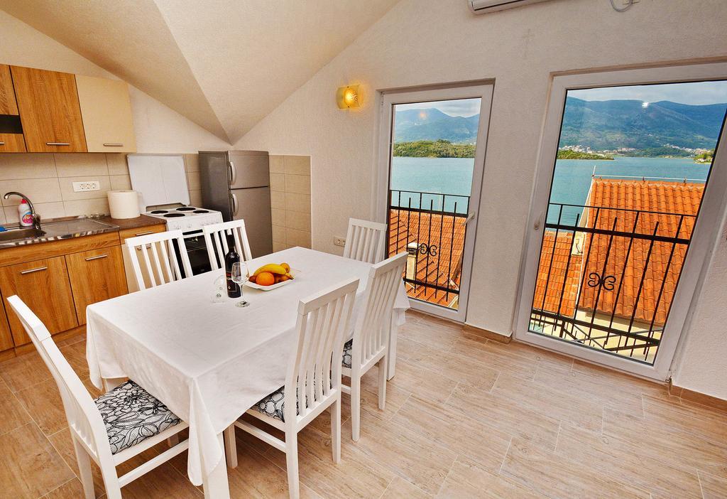 Apartments Bella Di Boka Tivat Exteriér fotografie