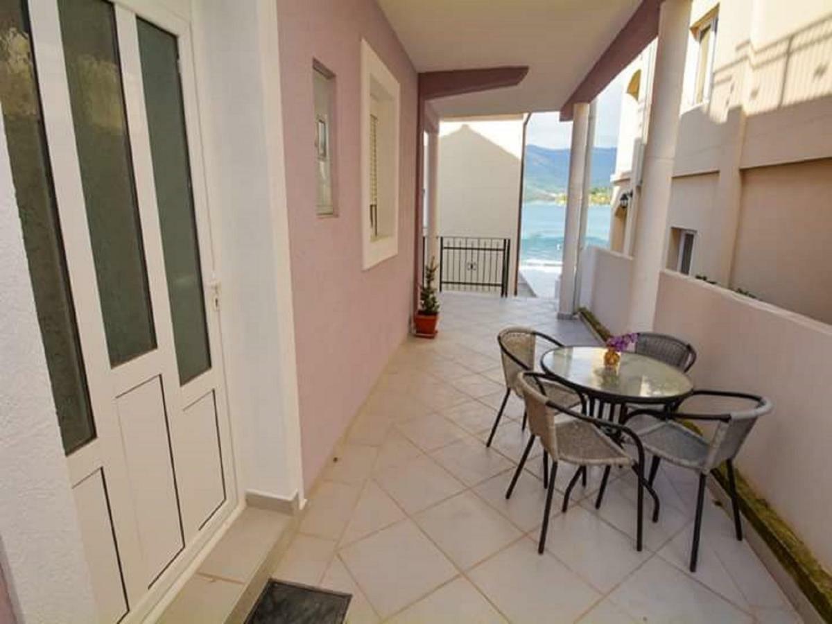 Apartments Bella Di Boka Tivat Exteriér fotografie